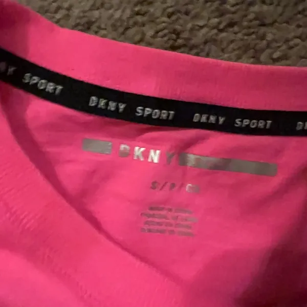 NWT Dkny sport pink top small‎ - Image 10