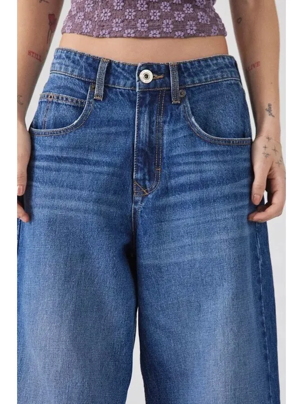 UO BDG Jaya Baggy Low-Rise Boyfriend Jeans Urban Outfitters NWT Mid Indigo 34 - Image 5