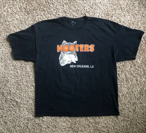 Oversized Hooters Tee Graphic T Shirt New Orleans - Image 6