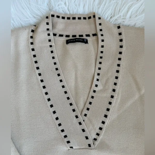 Skatie Brand Women's Dolby Coordinating Cozy Knit Sweater Set Size S Beige Black - Image 6