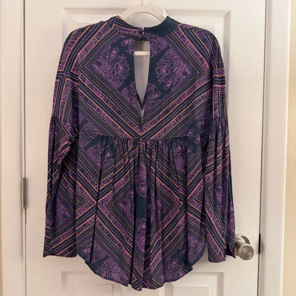 Free People Walking on a Dream Purple V Neck Tunic Small - Image 4