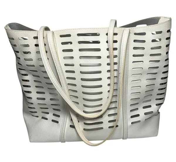 Anthropologie White Rafaella Large Faux Leather Toe Bag - Image 3