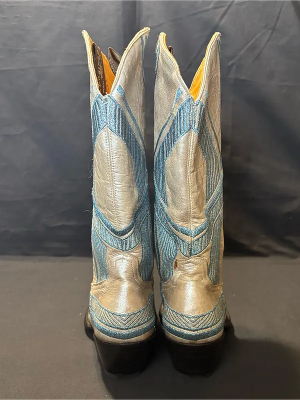 Old Gringo Women's 7.5B Metallic Silver Cowgirl Boots w/Geometric Blue Stitching - Image 5