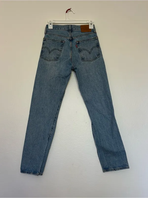 Levi’s Wedgie Straight Cut Jeans - Image 4