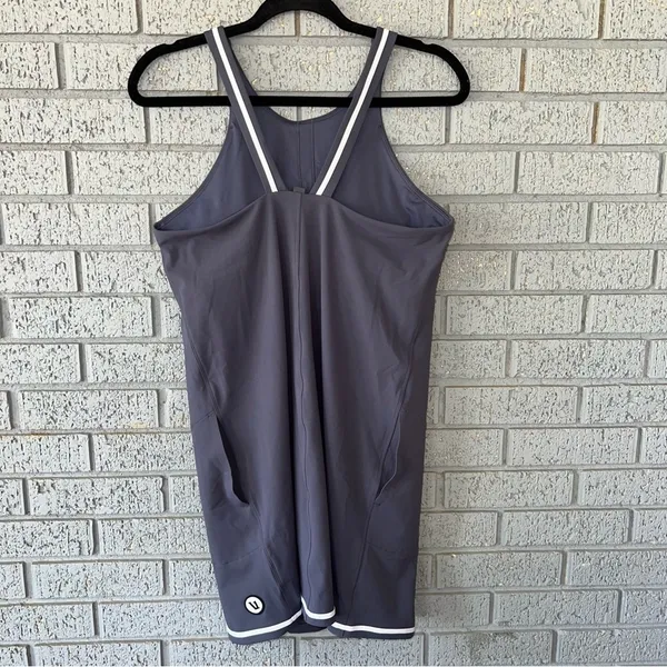 NWOT Vuori Women's Dress Volley Size Large - Image 9