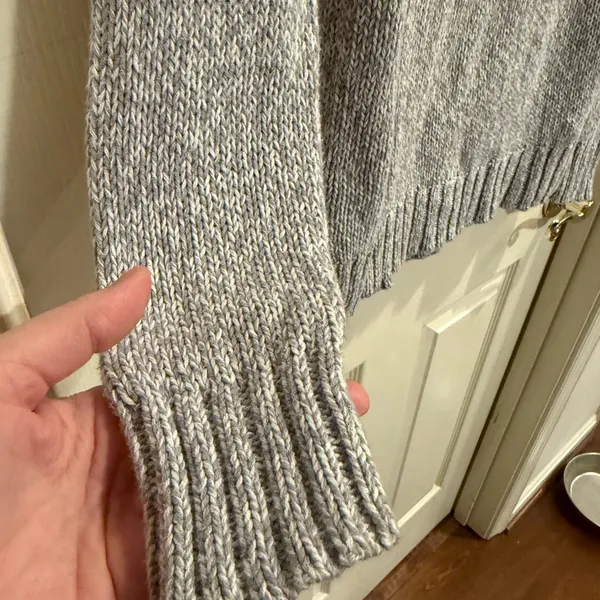Aerie Heathered Gray Crew Neck Sweater - Image 4