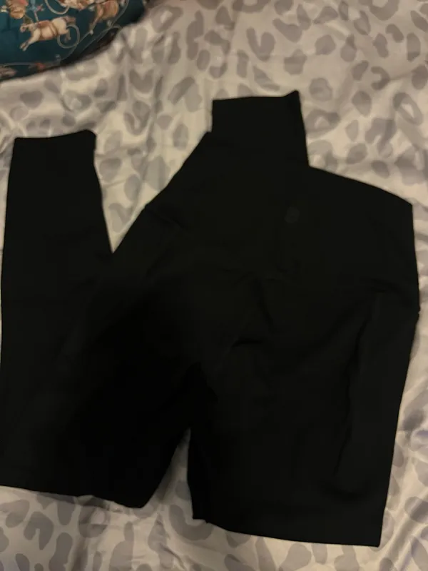 Black mid calf leggings  - Image 3