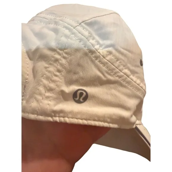 Lululemon Race To Place Run Hat White Lightweight Running Gym Workout‎ Sporty - Image 3