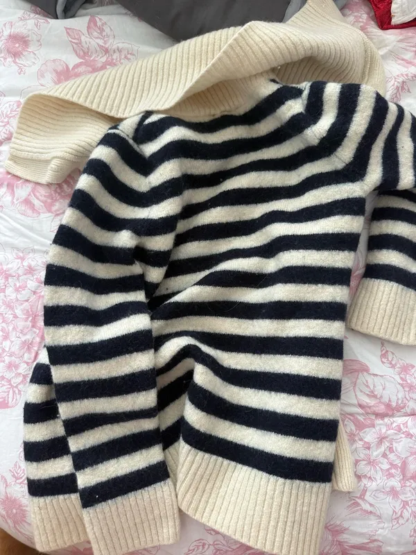 Banana Republic Striped Sweater - Image 4
