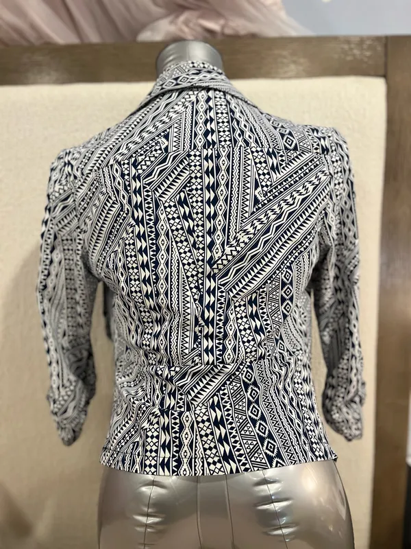 Blazer - Image 2