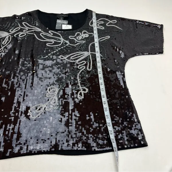 Investments Black‎ Sequin Top Short Sleeve Squiggle Size Small NEW *FACTORY FLAW - Image 9
