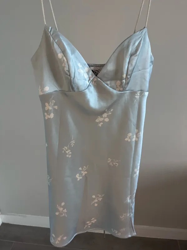 Princess Polly Mini Dress Blue Floral - Image 3