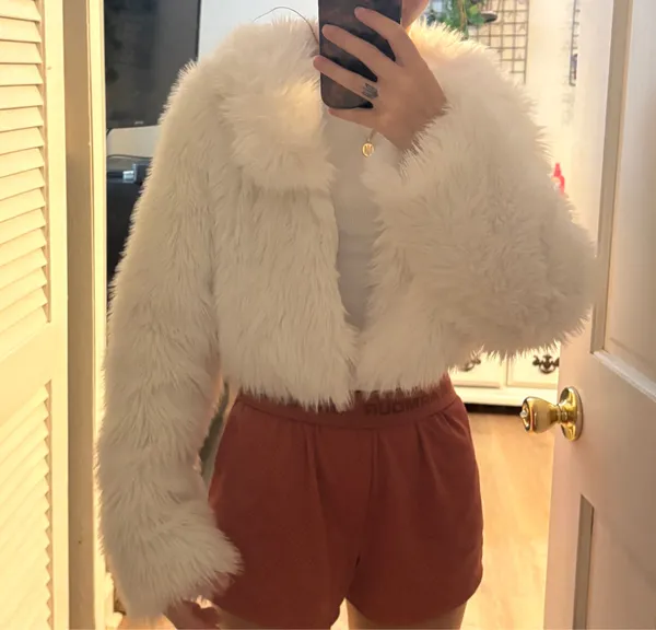 SheIn White Faux Fur Jacket - Image 6