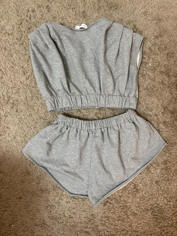 Cropped Sweatshirt And Shorts Set Size L - Image 2