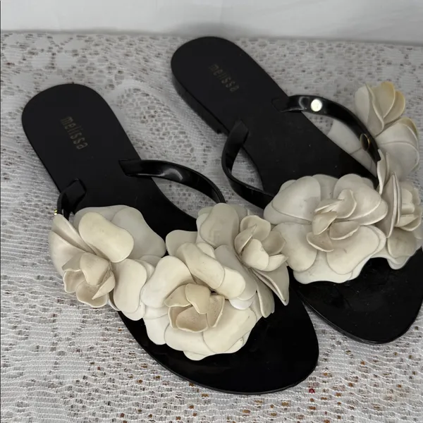 Melissa Jelly Harmonic spring time floral slip on sandals sz 6 - Image 3