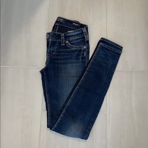 SUKI Silver Jeans - Image 4
