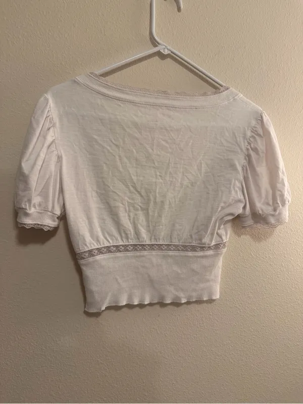 aerie Light Pink Lace-Trim V-Neck Cropped Top - Image 3