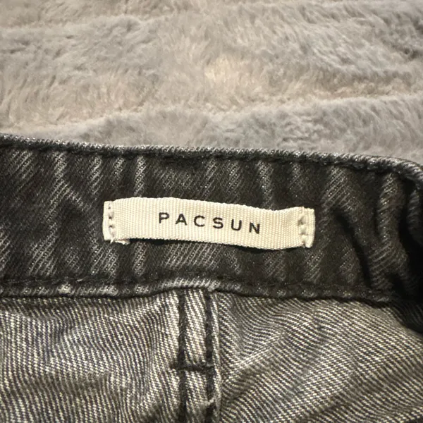 PacSun Black Denim Mom Short High Rise Size 25 - Image 3