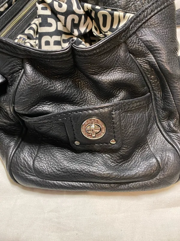 Marc by Marc Jacobs Leather Bag - Image 9