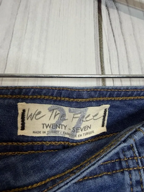 We The Free People Blue Jeans Sz 27x29 Flare Leg Bell Bottom Side Zip High Rise - Image 7