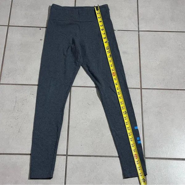 Adidas Women Gray Activewear Linear Logo Leggings size Small.‎ - Image 8