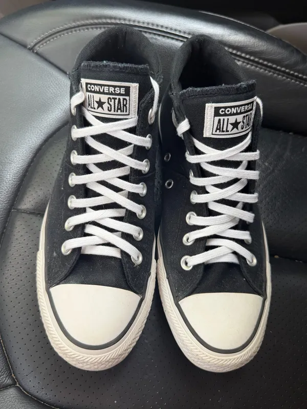 Converse Chuck Taylor All Star High Top Black White Women’s size 8 shoes - Image 2