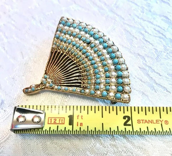 Fan Brooch Gold - Image 4