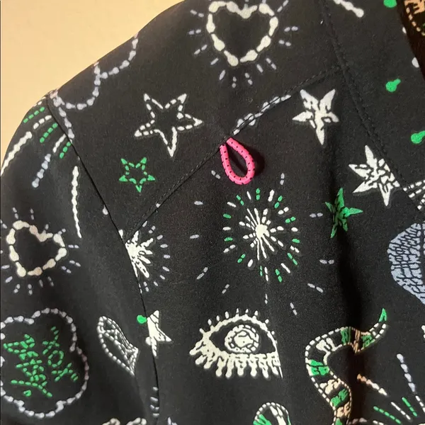 New Betsey Johnson Scrubs Top Medical Dental Fate and Fortune Canola Size XS NWT - Image 8