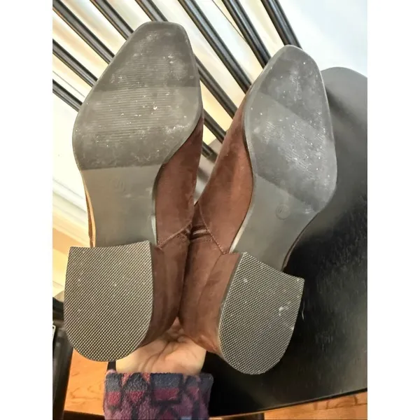 Universal Thread coral brown faux suede bootie size 6 wide - Image 7