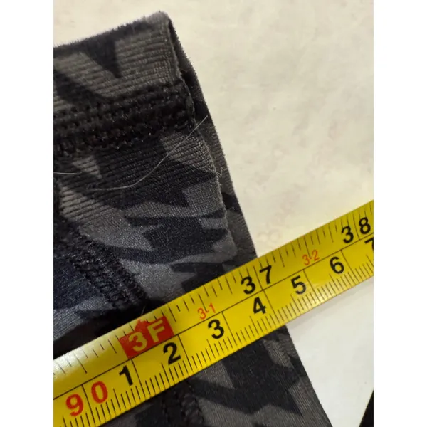 Lululemon Houndstooth Align Leggings Black Gray Women's Size 2 Athleisure‎ - Image 9
