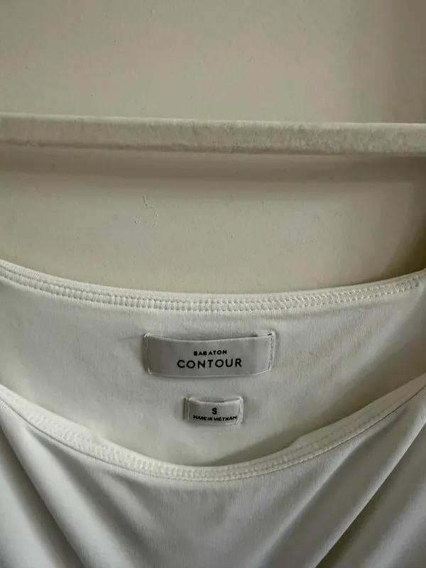 Aritzia Contour Bodysuit - Image 3