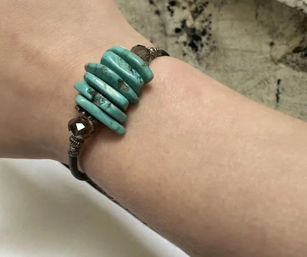 Pretty Set - Turquoise Blue Color Silver Tone Bracelet / Pierced Dangle Earrings - Image 4