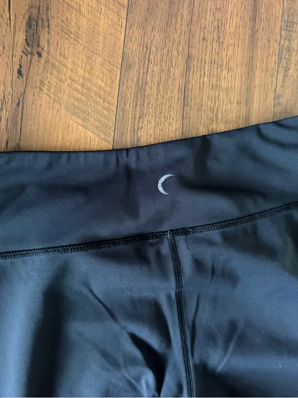 Zyia Active High-Waisted Black Active Leggings - Image 3
