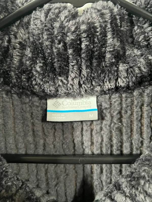 Fluffy Vest With Big Collar Size Medium Dark Gray - Image 4