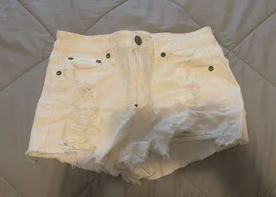 Aeropostale Jean Shorts Vintage High-Rise Shorty - Image 3