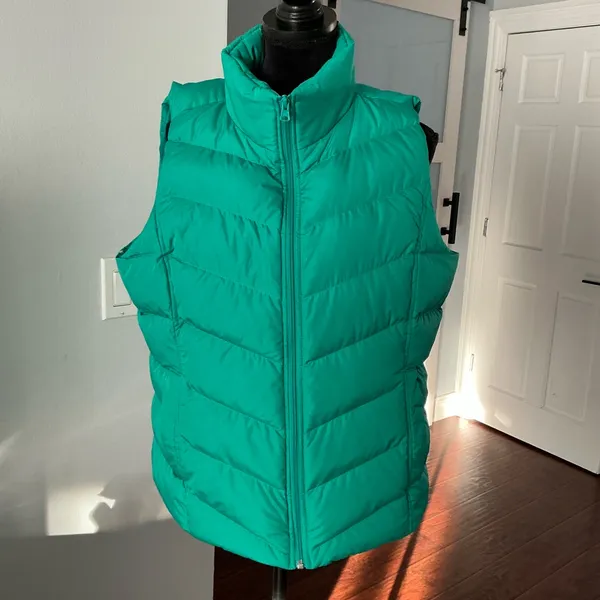 LAND’S END puffer vest 🌷 - Image 5