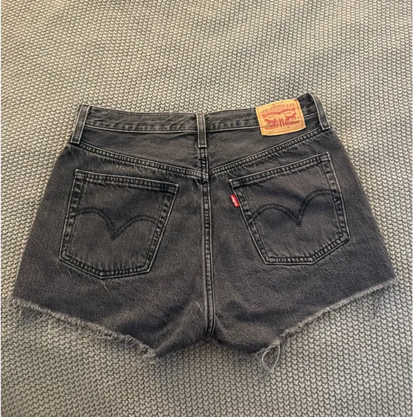 Levi’s 501 Shorts - Image 2
