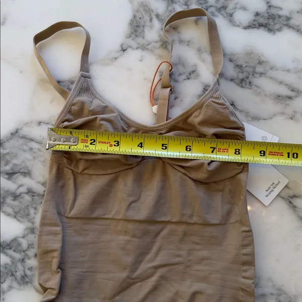 NWT Quince Mid-Thigh Sculpting Bodysuit – Clay Tan, Size M Sold Out Online - Image 8