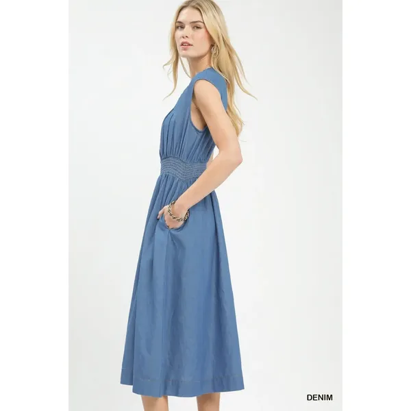 Umgee‎ Denim Sleeveless Zip-Front Smocked Waist Midi Dress - Small - Image 2