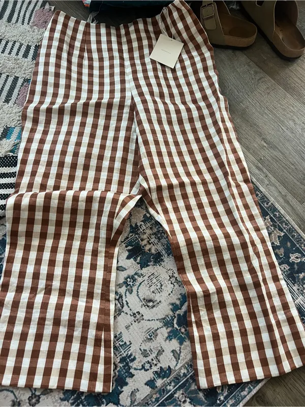 NWT FAITHFULL Valeria Capri Pants in gingham cedar - Image 17