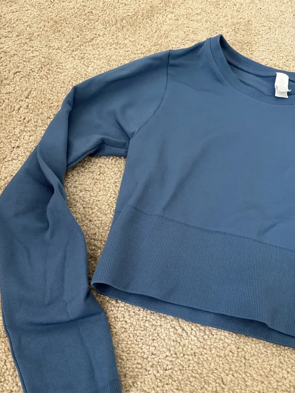 Offline by aerie long sleeve cropped workout top - Image 5