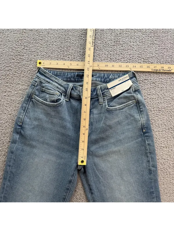Arizona Jeans Co Women 9 29x28 Blue Skinny Leg High Rise Distressed NWT - Image 3