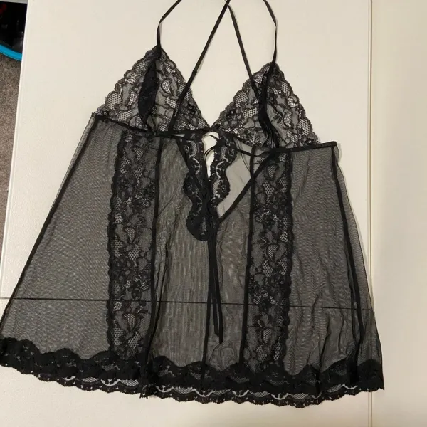 EUC | Women’s lace lingerie‎ top — under bust 34.5” - Image 2