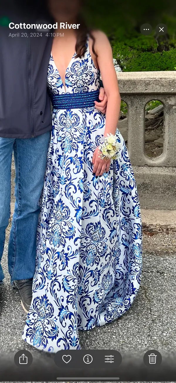 Camille La Vie Blue And White Prom Dress - Image 2