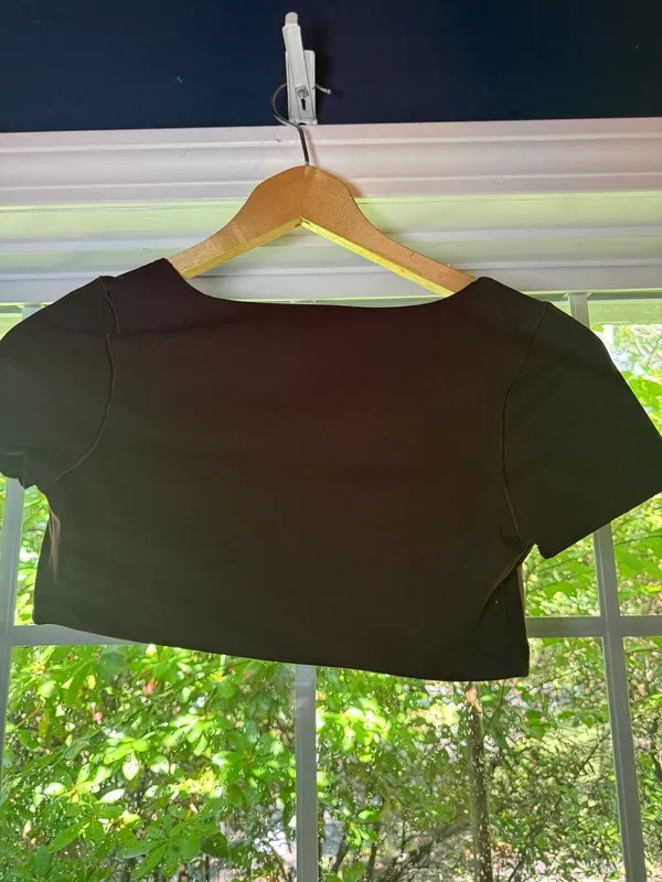 Athleta Vitaform Square Neck Crop Tee - Image 3