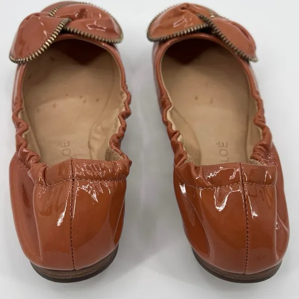 See by Chloe Patent Leather Bow Ballet Flats Sz 6.5 Old Money Euro Zipper Cognac - Image 10
