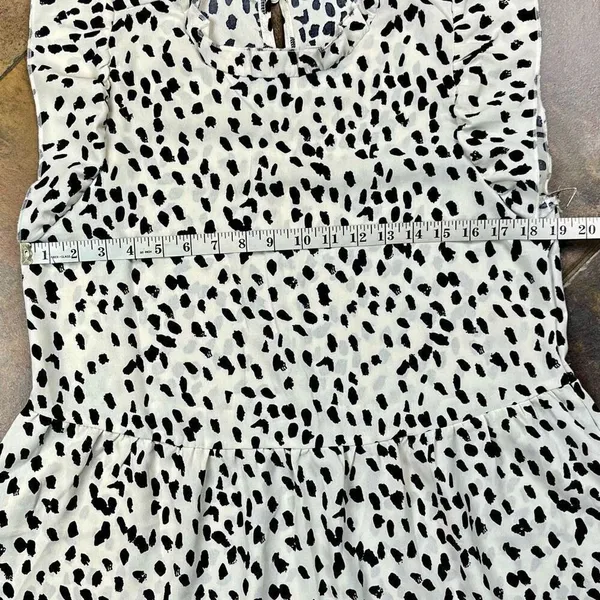 Women’s Spotted Ruffle Sleeve High Neck Sleeveless Top Medium - Image 5