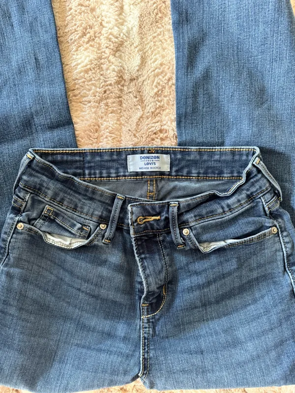 Levi’s Jeans - Image 2