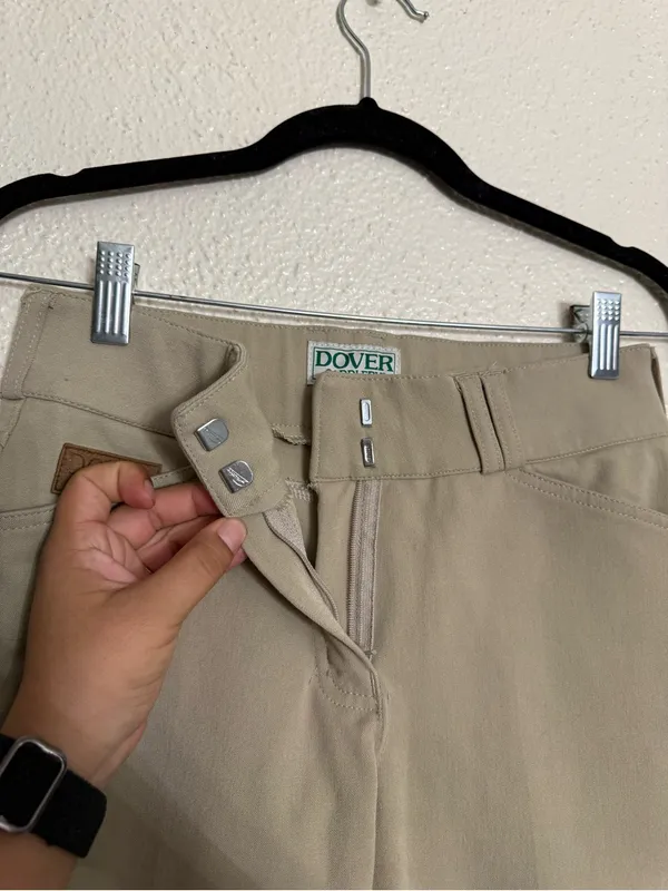 Dover Saddlery silicon knee patch horse riding breeches tan color size 26 - Image 4