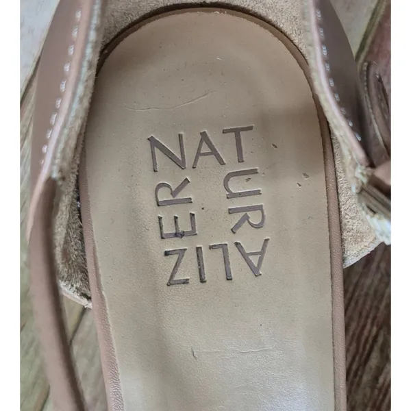 Naturalizer Bandele Nude Taupe Neutral Mary Jane Heels Womens 8.5M Block Heel - Image 9